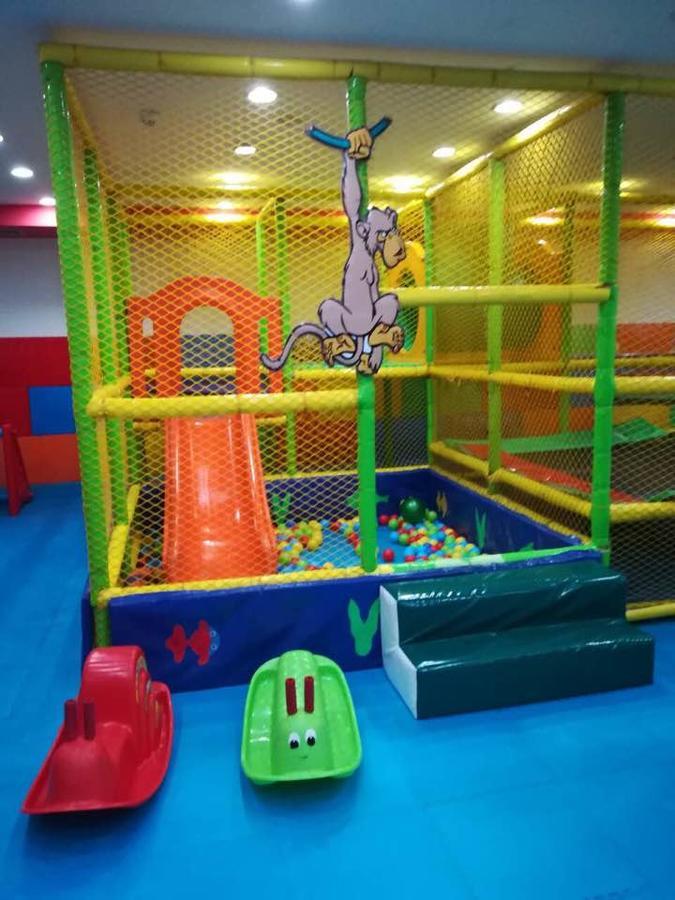 Hotel Turist Kraljevo Ngoại thất bức ảnh